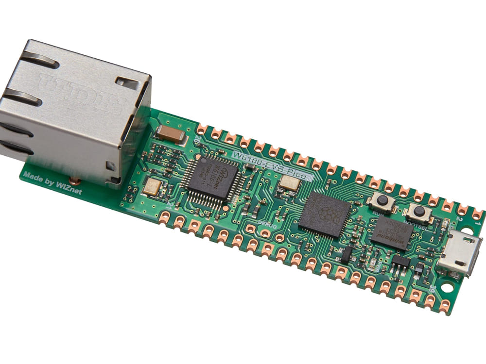 Placa de evaluación con microcontrolador RP2040 y controlador Ethernet W6100