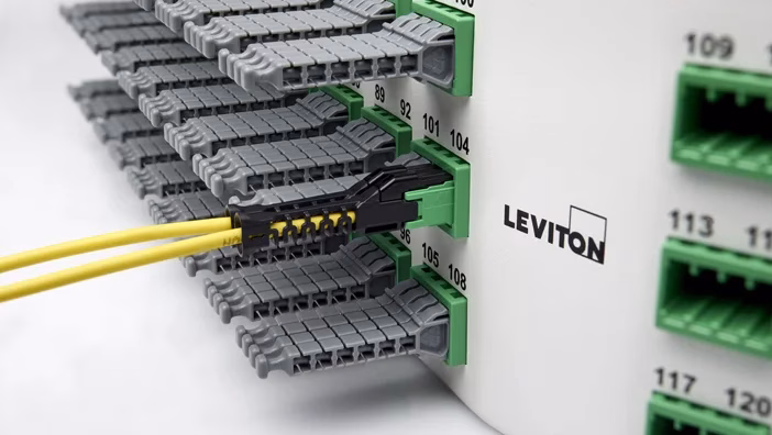 Sistema STRATA para responder a las nuevas densidades de fibra